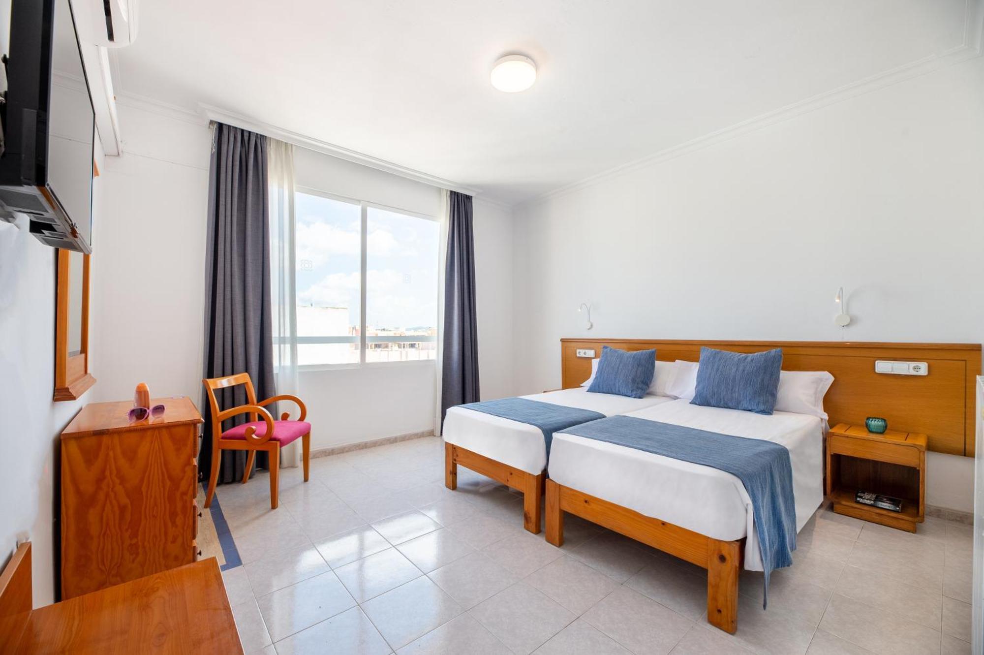 Hotel Vibra Vila Ibiza Bagian luar foto