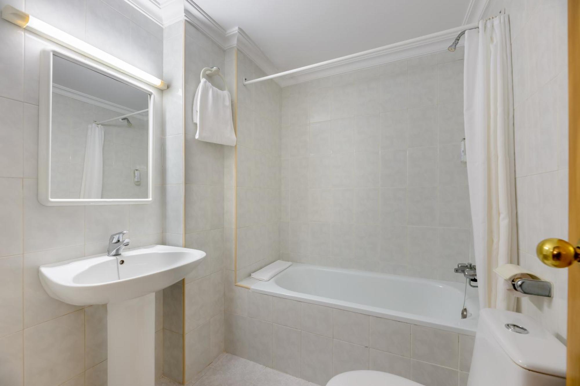 Hotel Vibra Vila Ibiza Bagian luar foto