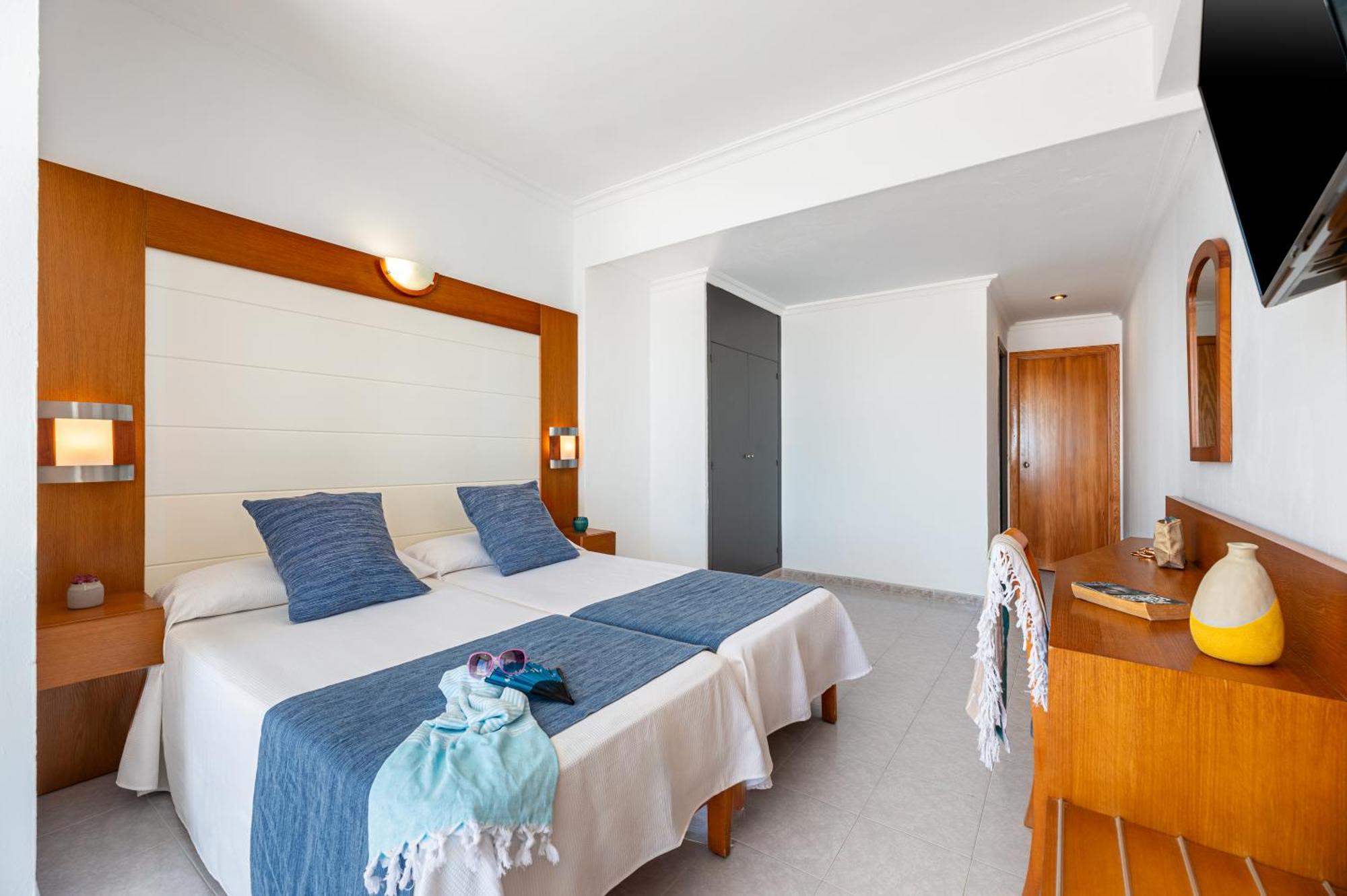 Hotel Vibra Vila Ibiza Bagian luar foto