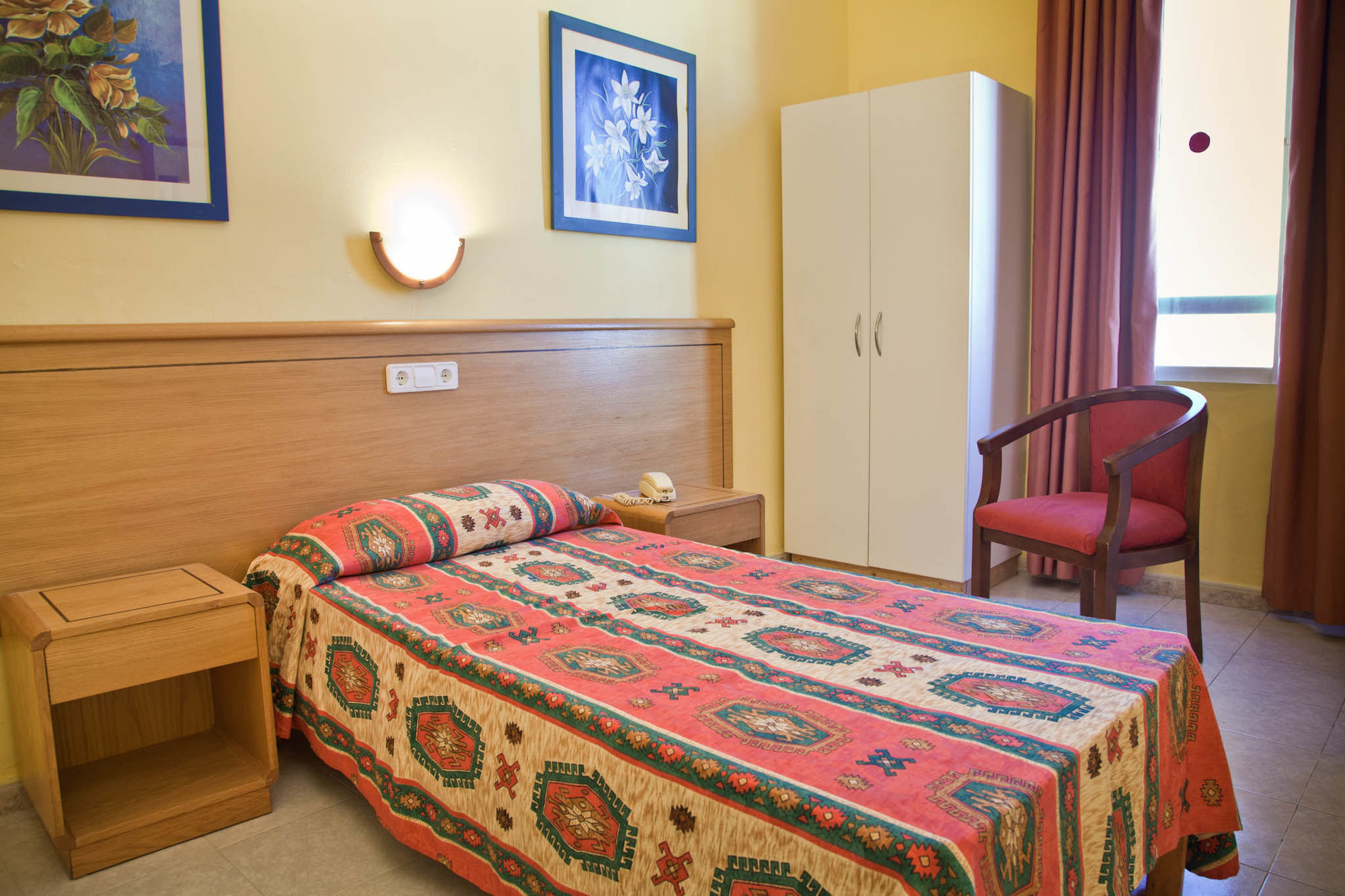 Hotel Vibra Vila Ibiza Bagian luar foto