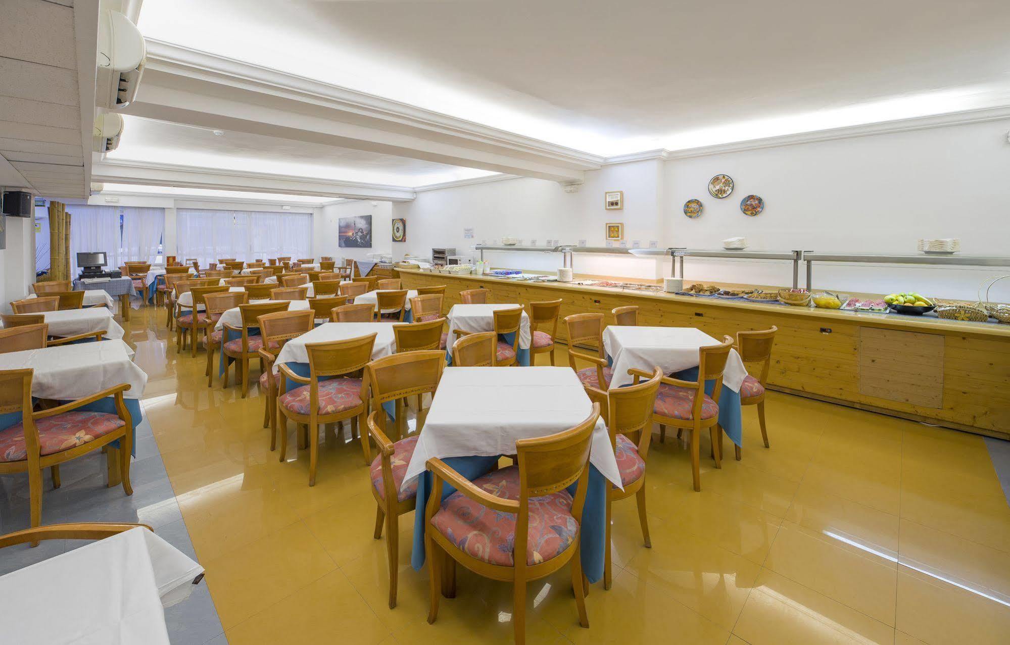 Hotel Vibra Vila Ibiza Bagian luar foto