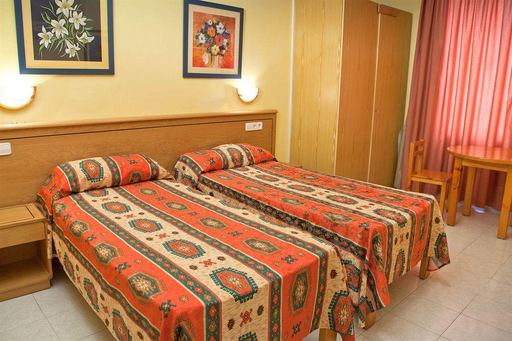 Hotel Vibra Vila Ibiza Bagian luar foto
